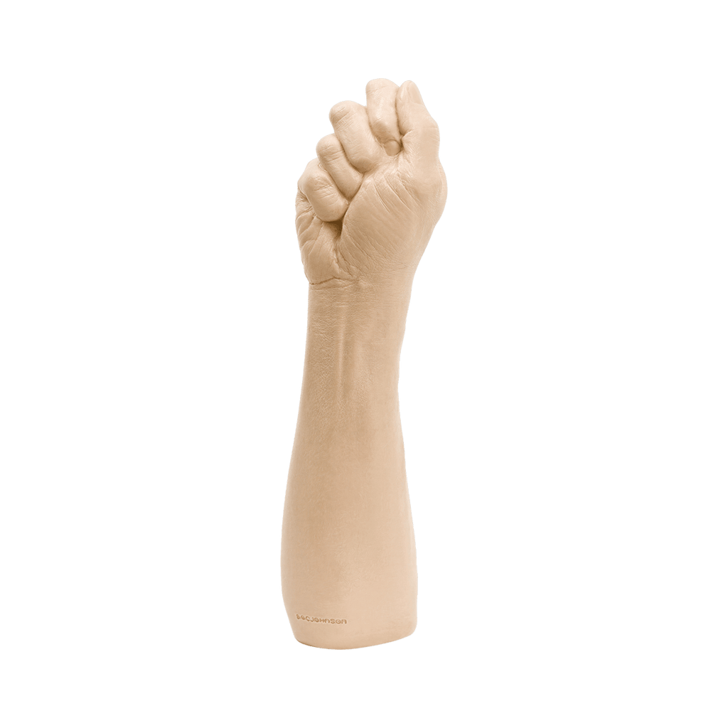 0000155365-classic-the-fist.jpg