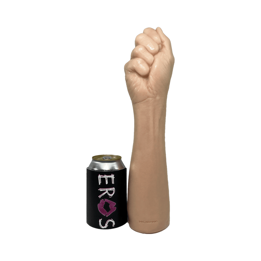 0000155371-classic-the-fist.jpg