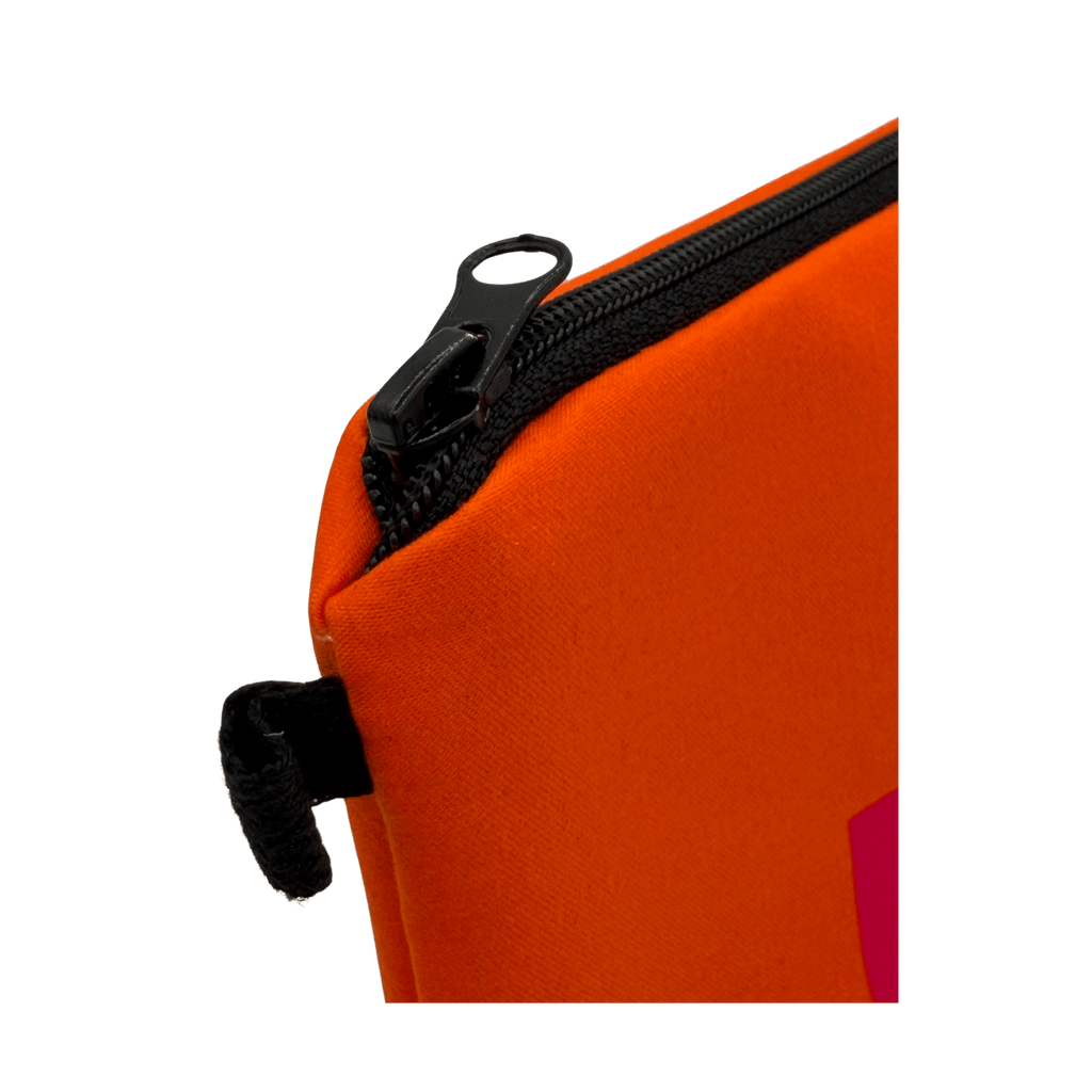 0000192180-sac-a-cosmetiques-eros.png
